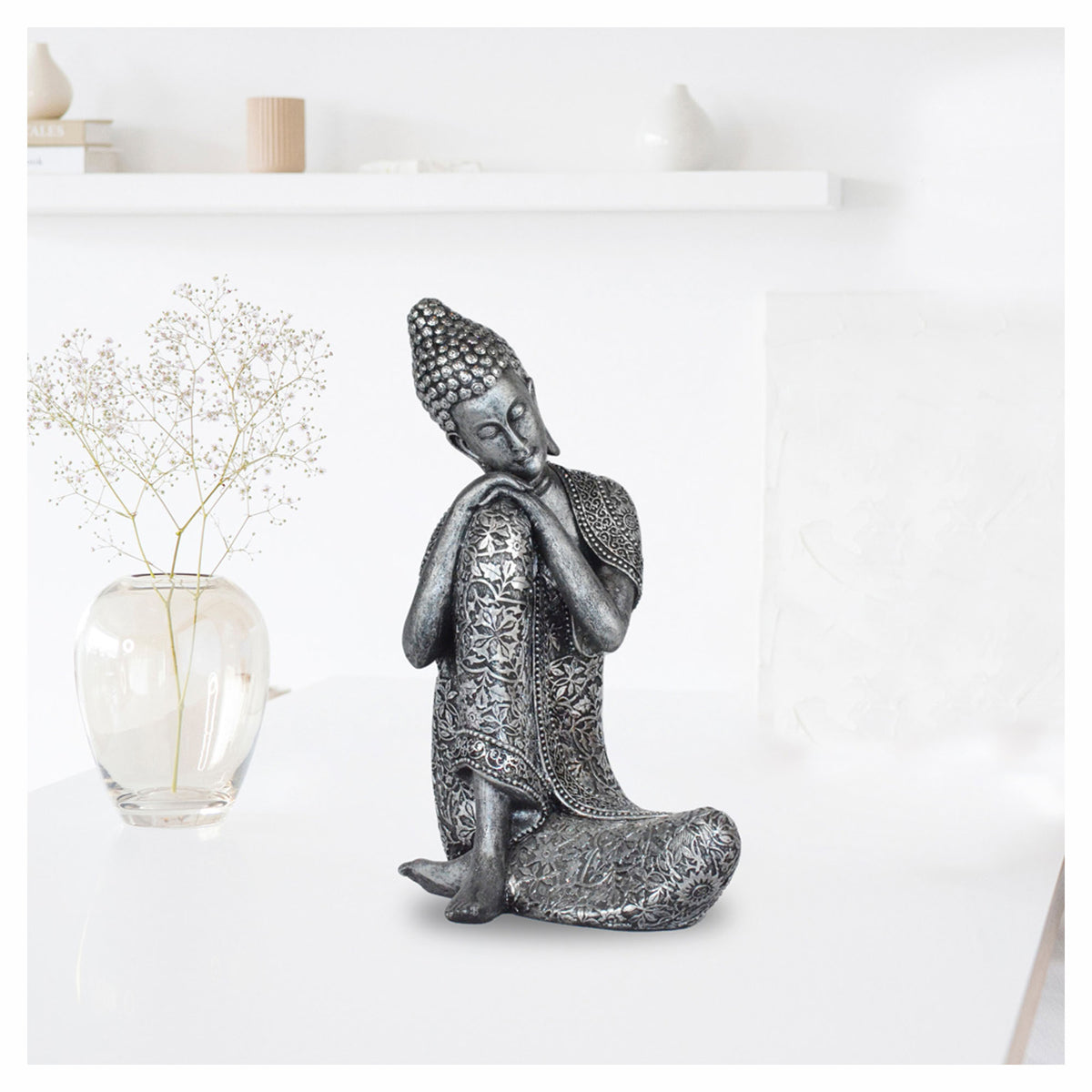 Statue de Bouddha thaïlandais avec tête penchant à droite, 6'' x 5'' x 9''