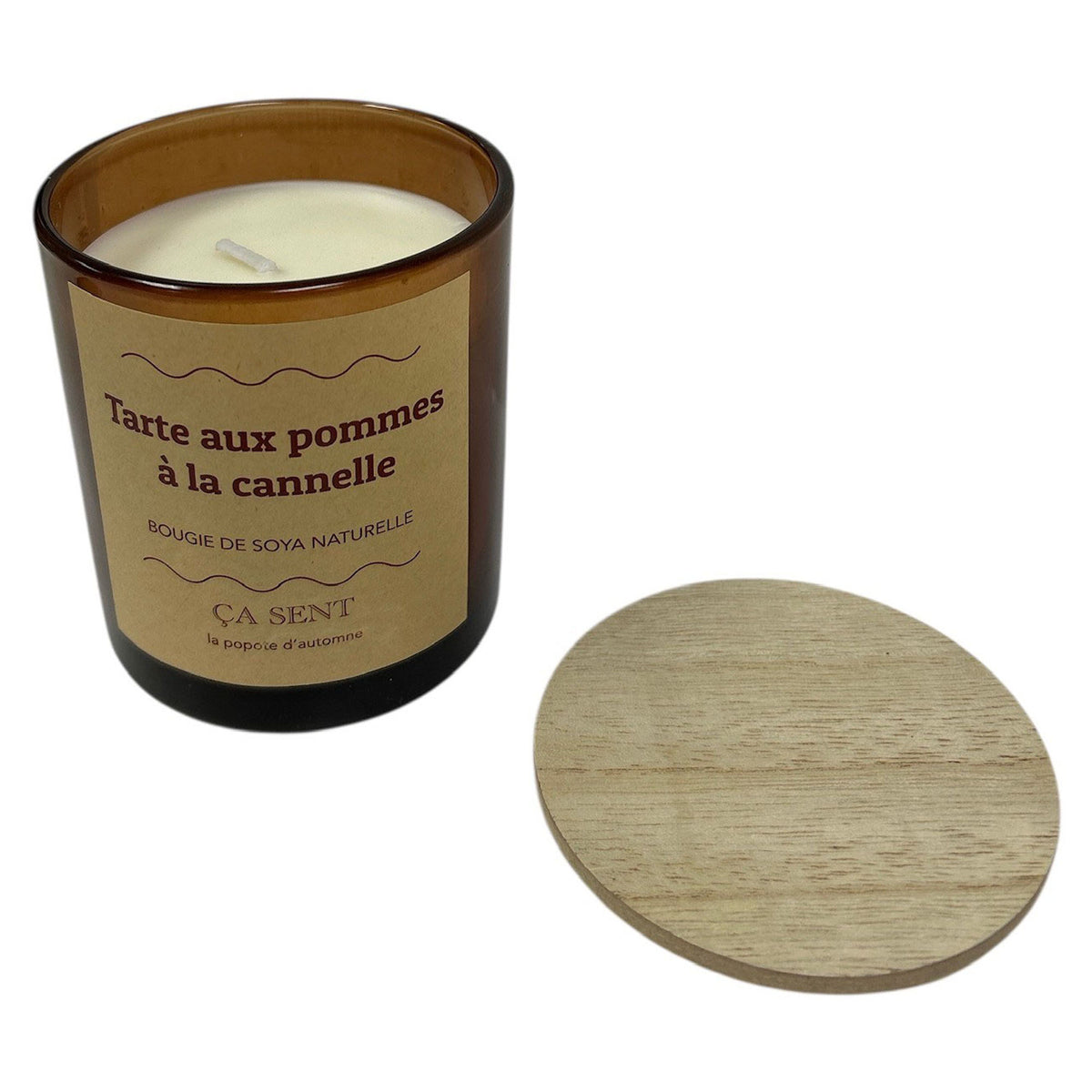Bougie en pot en verre parfumée avec couvercle en bois, tarte aux pommes à la cannelle
