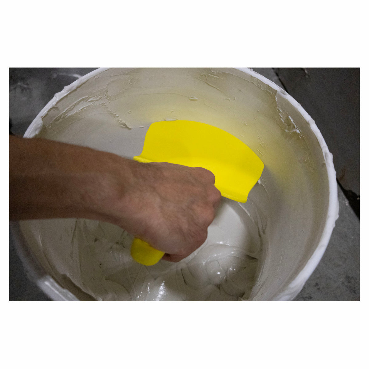 Truelle en plastique à bout arrondi pour seau de 5 gallons