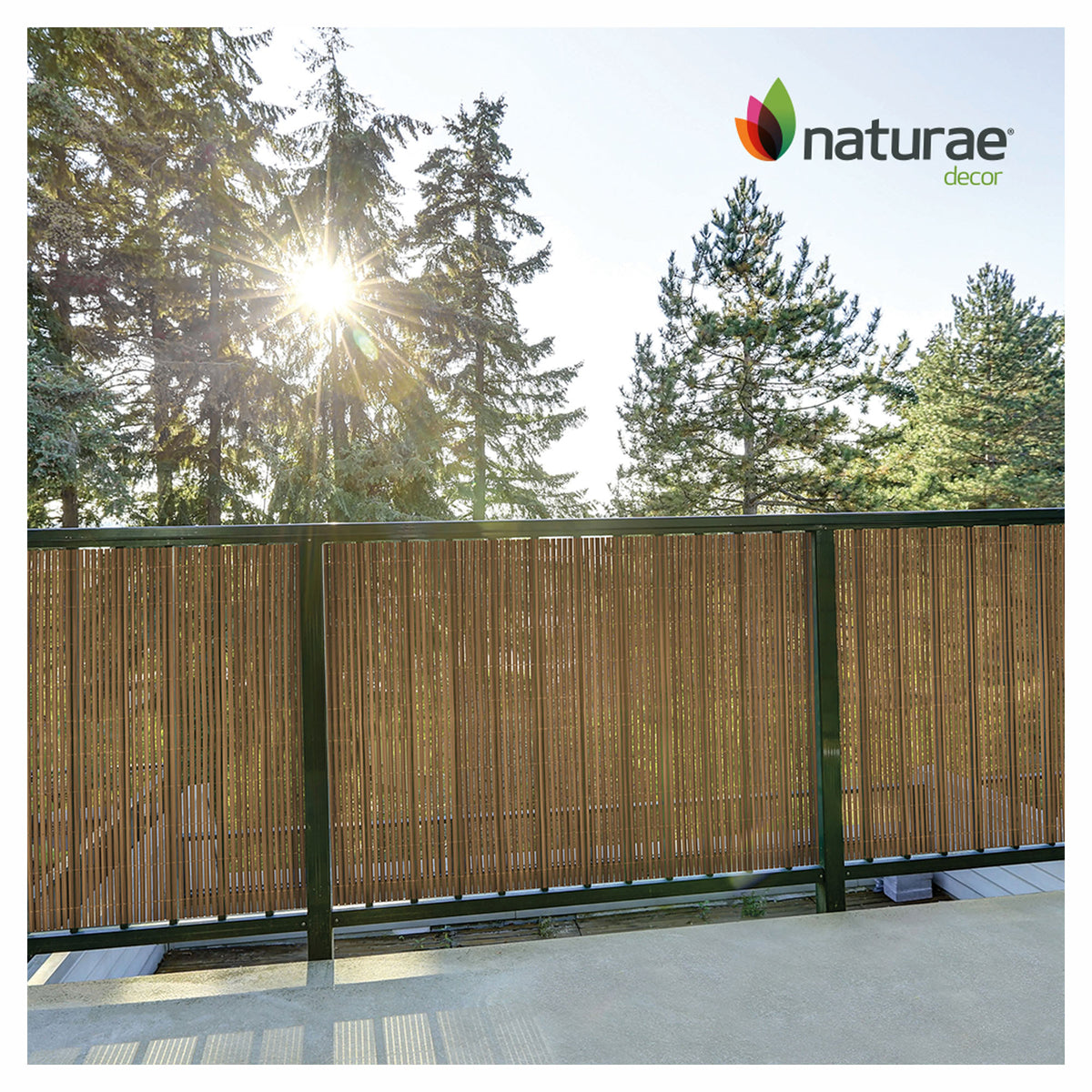 Écran d’intimité imitation bambou en PVC de 40" x 96", chêne