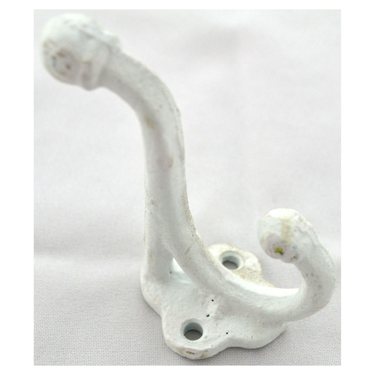 Crochet en fonte double de style antique, blanc