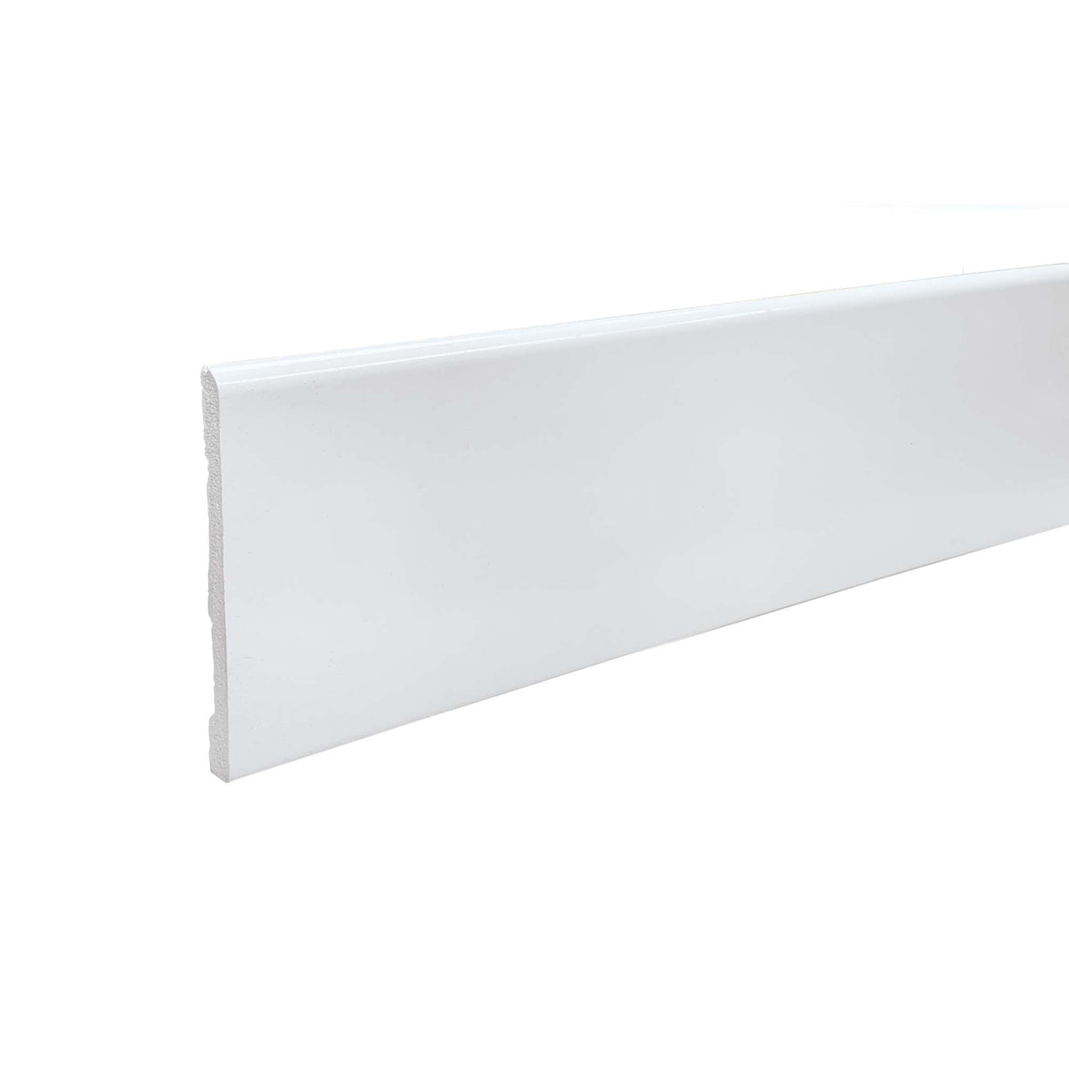 Plinthe unie blanche en PVC de 5/16&#39;&#39; x 3-1/8&#39;&#39; x 8&#39;