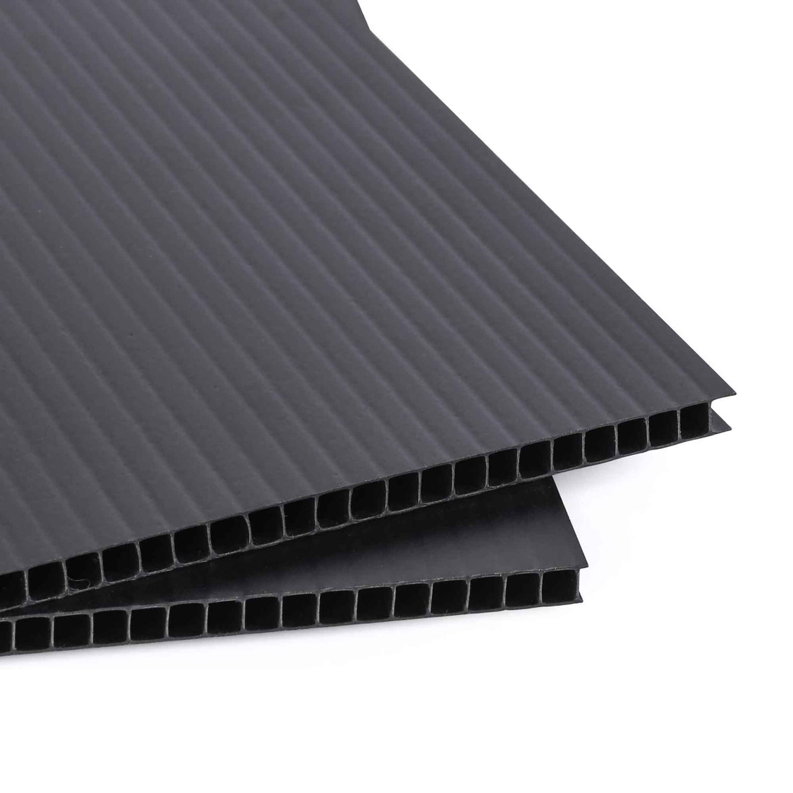 Feuille de Coroplast de 48" x 96", noir