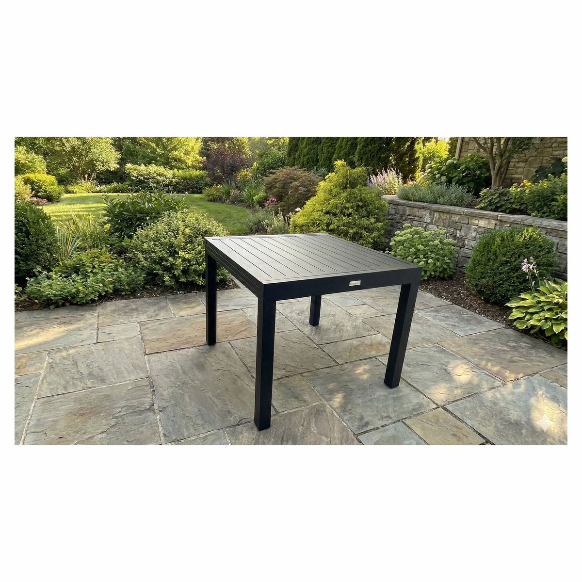 Table à manger d'extérieur Southport carré et extensible en aluminium, noir