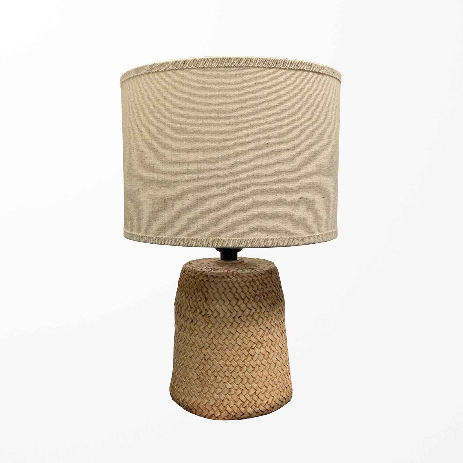 Lampe en béton avec texture de cordage