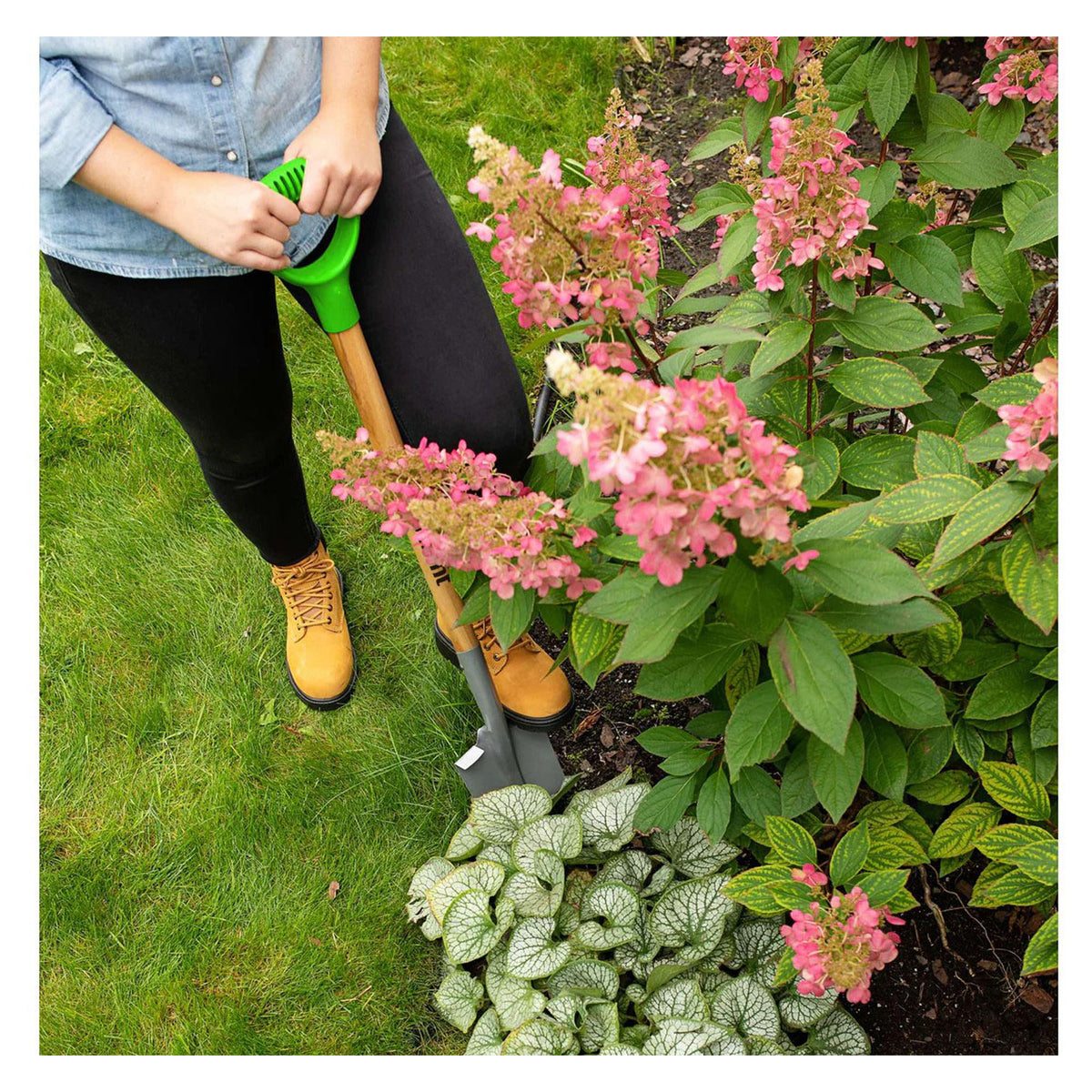 Pelle à jardin avec manche en bois, 24"