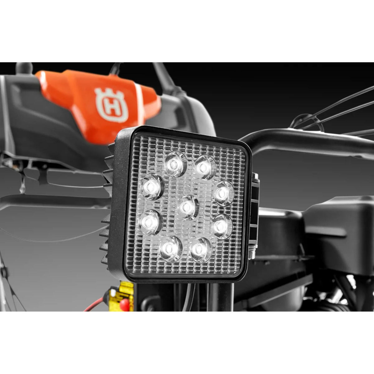 Souffleuse à neige ST 224 à 2 phases et 212 cm³, 24"