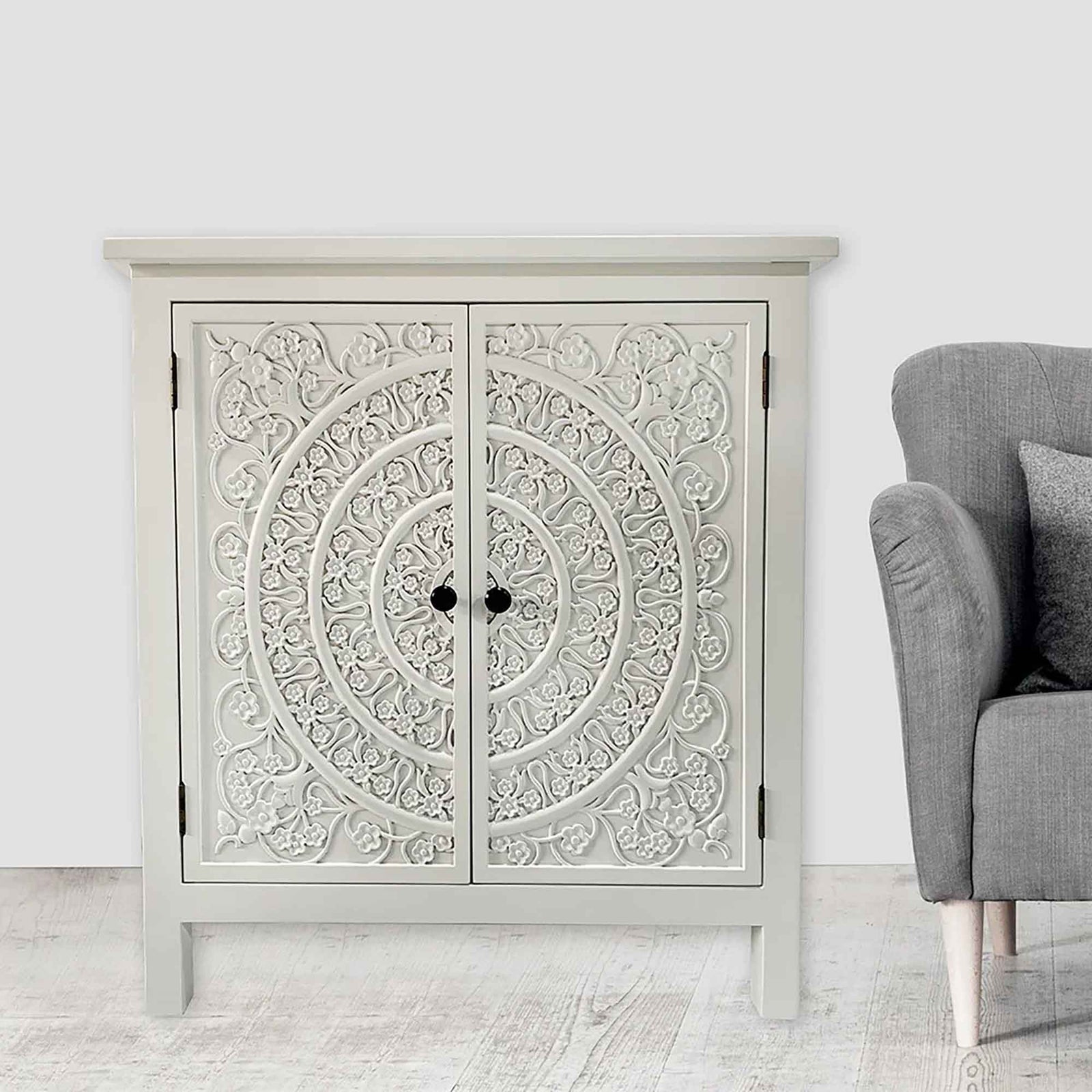 Armoire ornée d'un motif floral en blanc, 28-1/4" x 14" x 31"