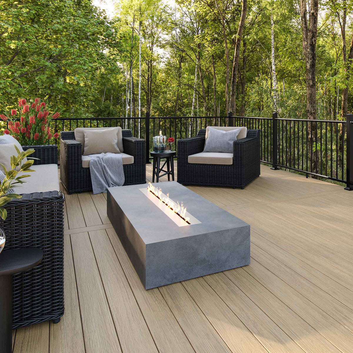 Planche de composite rainuré Summit Cliffside, 7/8" x 5-1/2" x 12'