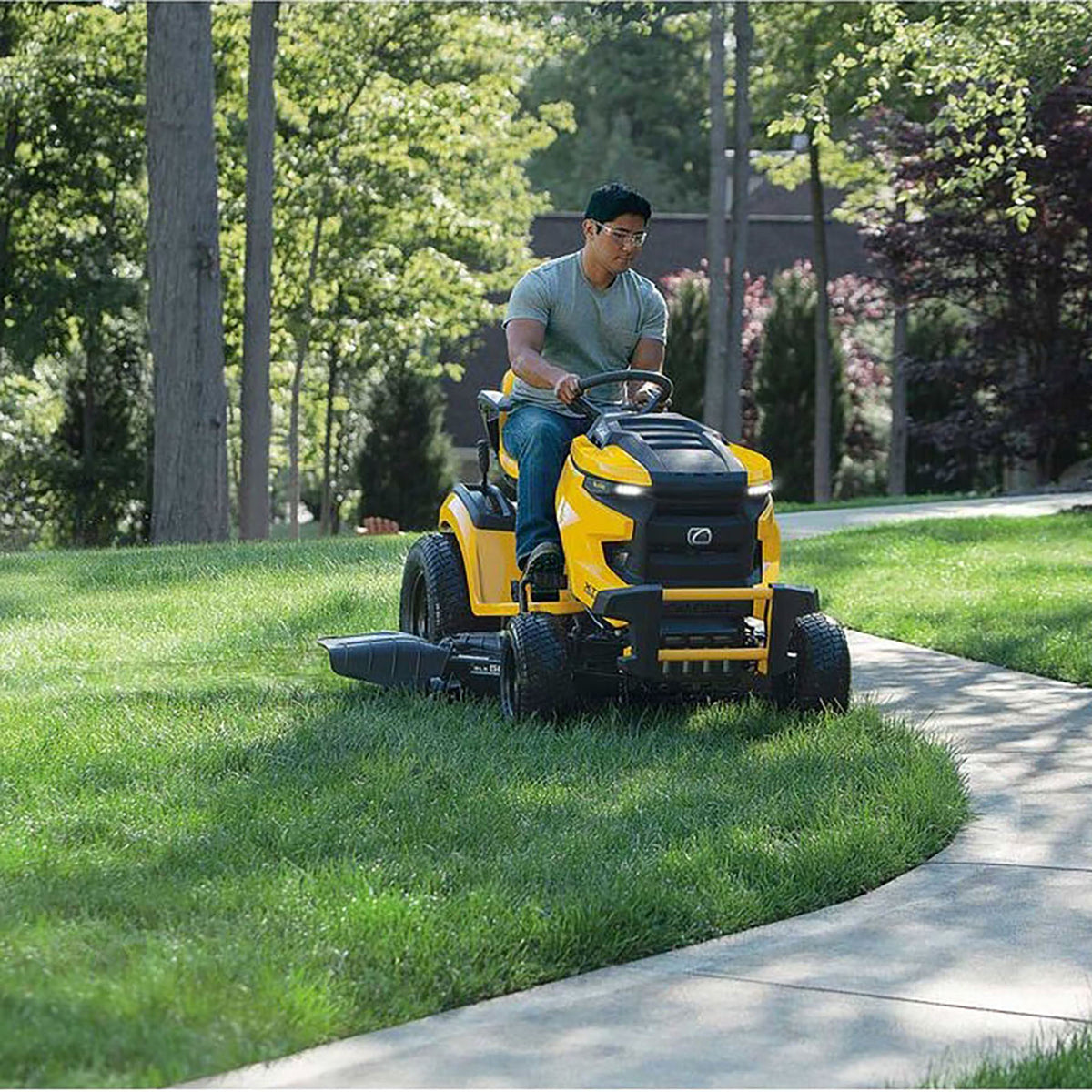 Tracteur de jardin XT2 SLX50 de 24 HP, 50''