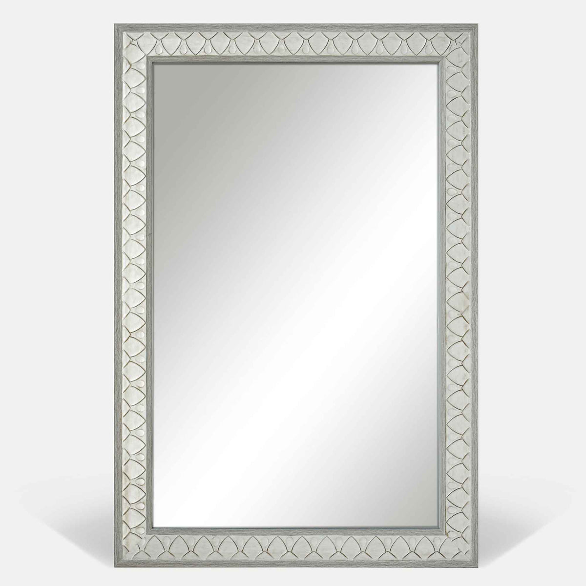 Miroir rectangulaire de 24&quot; x 36&quot; avec bordure en aluminium, argent