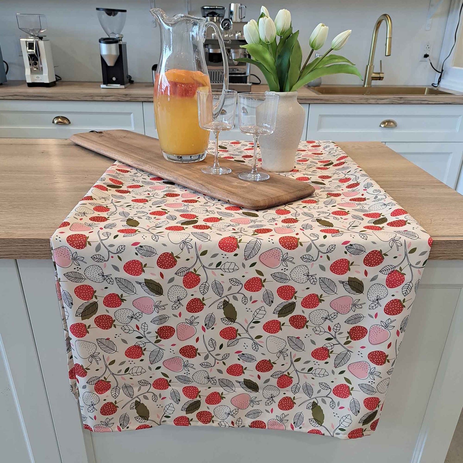 Nappe imprimée de fraises Fragaria, 60'' x 90''
